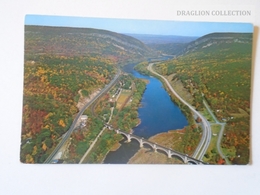 D160804 Air View Of Delaware Water Gap - The Poconos -Lackawanna-Erie Railroad Bridge - Autres & Non Classés