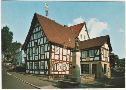 Bad Orb - Am Wendelinusbrunnen 1   Mit Antiquitätengeschäft Der Tintenfisch - Fachwerkhaus - Bad Orb