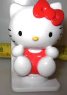 HELLO KITTY 2013 SANRIO  MPG TR-3-25 H  5 Cm. - Altri & Non Classificati