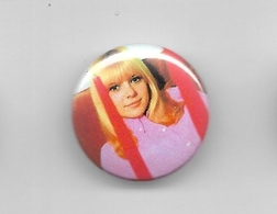 DIVERS  France Gall " Badge " - Objets Dérivés