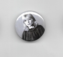 DIVERS  France Gall " Badge " - Objets Dérivés