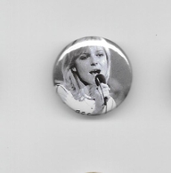 DIVERS  France Gall " Badge " - Objets Dérivés