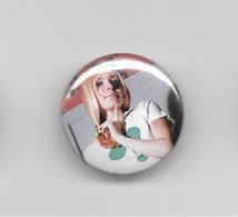 DIVERS  France Gall " Badge " - Objets Dérivés