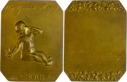 1303 Oktogonale Bronzeplakette (ca. 65x50,10mm, Ca. 89,91g), 1934, Von G. Devreese. Av: Sitzender Nackter Knabe Nach Rec - Sonstige & Ohne Zuordnung