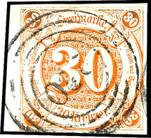 1935 30 Kr. Orange, Zwei Exemplare, Einmal Mit Linkem Bogenrand, Zentrisch Gestempelt Mit Vierringsstempel "220" Von Fra - Sonstige & Ohne Zuordnung