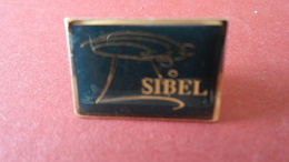 PINS  CHAMPAGNE SIBEL FABRICANTS BOUCHONS     MARNE  ****   RARE   A   SAISIR ***** - Boissons