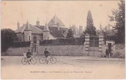 Massay (Cher) Le Château Vue De La Place De L'église - Massay