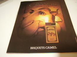 ANCIENNE PUBLICITE BRIQUET CAMEL 1979 - Werbeartikel