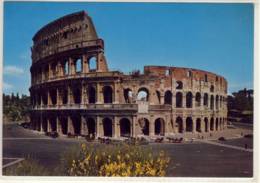 ROMA IL COLOSSEO - Stades