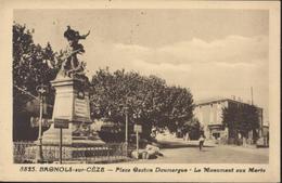 CPA Bagnols Sur Cèze Place Gaston Doumergue Le Monument Aux Morts Gard YT 407 X2 Mercure 514 Petain 1942 - Bagnols-sur-Cèze