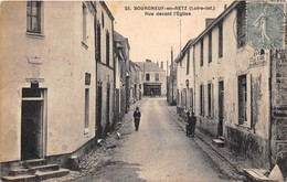 44-BOURGNEUF-EN-RETZ- RUE DEVANT L'EGLISE - Bourgneuf-en-Retz