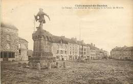 48 , CHATEAUNEUF DE RANDON , Le Foirail , Statue De Duguesclin ,* 196 69 - Chateauneuf De Randon