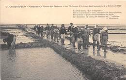 17-MARENNE- RETOUR DES PÊCHEURS ET DES PÊCHEUSES D'HUITRES, DES CONCESSION A LA POINTE DE DAIR - Marennes