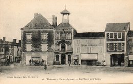 CPA - THENEZAY (79) - Aspect De L'Hôtel Gerbier Sur La Place De L'Eglise Au Début Du Siècle - Thenezay