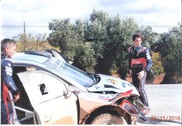 Photo De Thierry Neuville Et Nicolas Gilsoul Prise Au Rallye De Catalogne 2016. - Deportes