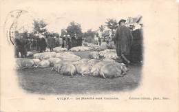 Vichy     03        Le Marché Aux Cochons       (voir Scan) - Vichy