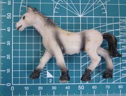CAVALLO HORSE Figure - Caballos