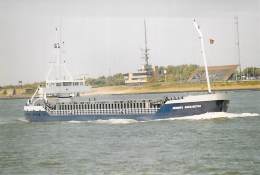 " HENDRIKA MARGARETHA "  BATEAU DE COMMERCE Cargo Merchant Ship Tanker Carrier - Photo 1980-2001 Format CPM - Koopvaardij