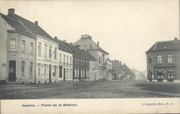 ASSE - Place De La Station / Rehts Café Des Arcades / Links "Au Télégraphe" En "Café De La Station" - Asse