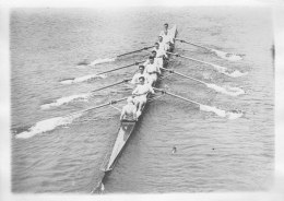 1930 Aviron,l'équipe De Cambridge S'entraine Pour Le Match Oxford Cambridge,photo Meurisse - Sporten