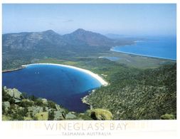 (900) Australia - With Stamp At Back Of Card - TAS - Wineglass Bay - Wilderness