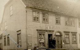 BERUFE/GESCHÄFTE - Foto-Ak - BERLIN-Vorort - Kolonialwaren M.Wulff, Carl-Strasse Mit EMAILLESCHILDER V. SUNLICHT - MAGGI - Pubblicitari