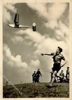 HJ WK II - FLIEGER-HITLER-JUGEND - Start Eines Segelflugmodelles Marke Entfernt I-II - Weltkrieg 1939-45
