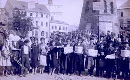 Judaika - Foto-Ak LOWICZ 1915 Mit Jüdische Zeitungsverkäufer I Judaisme - Jodendom