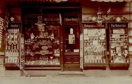 Berlin Schöneberg (1000) Mansteinstr. 5 Drogeriehandlung Albert Hille Foto-Karte I-II - Guerra 1914-18