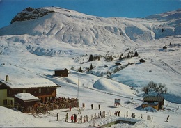 SURCUOLM (Obersaxen) Skifahrer Berghaus Cuolm Sura Skigebiet Piz Mundaun - Mundaun