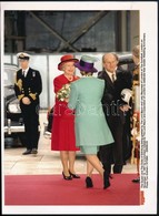 1997 London, II. Erzsébet Brit Királynő és Férje Fülöp Herceg Arany Házassági évfordulóján Tartott Fogadáson, SYGMA Képü - Andere & Zonder Classificatie