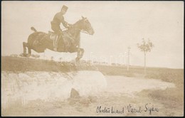 Cca 1910 Vazul Syan Huszár Főhadnagy Lovasgyakorlaton, Fotólap, Feliratozva, 9x14 Cm. - Autres & Non Classés
