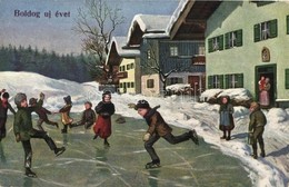 8 Db Régi újévi üdvözlőlap / 8 Pre-1945 New Year Greeting Cards - Non Classés