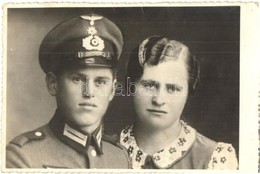 ** T2 WWII German Soldier Whit His Wife, Photo - Zonder Classificatie