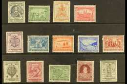 1933 "Gilbert" Definitive Set, SG 236/49, Fine Mint (14 Stamps) For More Images, Please Visit Http://www.sandafayre.com/ - Altri & Non Classificati