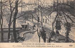 51-AY-EN-CHAMPAGNE- AVRIL 1911, INTERIEUR DE LA MAISON AYOLA, INCENDIEE PENDANT L'EMEUTE 12 AVRIL 1911 - Ay En Champagne