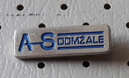 Volvo, Volkswagen VW , Mercedes  Car Logo Service AS Domzale Auto Saloon Slovenia Pin - Mercedes