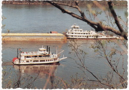 Hannibal: RIVERBOAT 'MARK TWAIN' & Towboat - Mississippi River - (Missouri, USA) - Dampfer