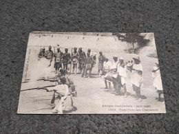 ANTIQUE POSTCARD AFRIQUE OCCIDENTALE - GUINEE - TAM-TAM DES CHASSEURS CIRCULATED 1911 - Guinée Française