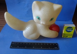 VTG Vintage USSR Soviet Plastic Toy CAT Kitten With Ball Soviet Union Toys Marked - Katten