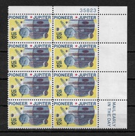 US 1975 SPACE PIONEER JUPITER PLATE BLOCK OF 8 SCOTT 1556,VF-XF MNH** - Plaatnummers