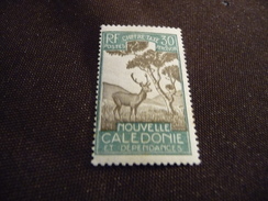 TIMBRE   NOUVELLE  CALEDONIE    TAXE   N  33     COTE  1,20  EUROS    NEUF  SANS  CHARNIERE - Timbres-taxe