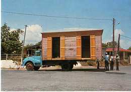 SAINT BARTHÉLEMY - TRANSPORT DE CASE AUX ANTILLES - MOVING HOUSE - Saint Barthelemy