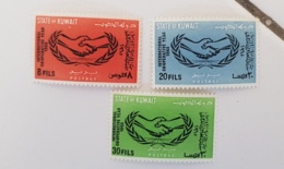 KOWEIT, Mains, Main, Hand, Mano. INTERNATIONAL COOPERATION YEAR 1965. 3 Valeurs - Other & Unclassified