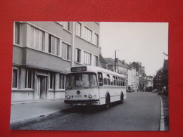 BELGIQUE - BRUXELLES - PHOTO 14.5 X 10 - TRAM - TRAMWAY - BUS -  LIGNE  64  - - Transport Urbain En Surface