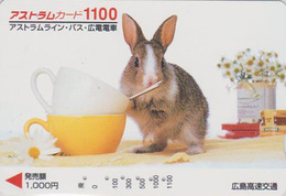 Carte Japon - ANIMAL - LAPIN & Tasse 1100 - RABBIT Japan Prepaid Card - Kaninchen Hase Konijn Conejo Coniglio - FR 246 - Lapins