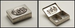 Boîte Hollandaise En Argent, Médaillon En Relief Sur Couvercle, Datée 24.4.18, Poinçons, 2 Comp., 55x40x20 Mm. - TB - Stamp Boxes