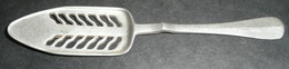 Rare Ancienne Cuillère à Absinthe En Métal, "METAL ACIER FRANCAIS", Sucre, Cuiller - Spoons