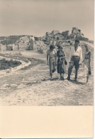 Photo Amateur 13 - LES BAUX DE PROVENCE L'acteur Paul GUERS Et L'actrice Rolande SEGUR No CPA - Les-Baux-de-Provence