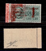 REPUBBLICA SOCIALE - MONUMENTI DISTRUTTI - 1944 - 1,25 Lire Espresso (21Da) Bordo Foglio Con Soprastampa Rosso Bruna Cap - Other & Unclassified